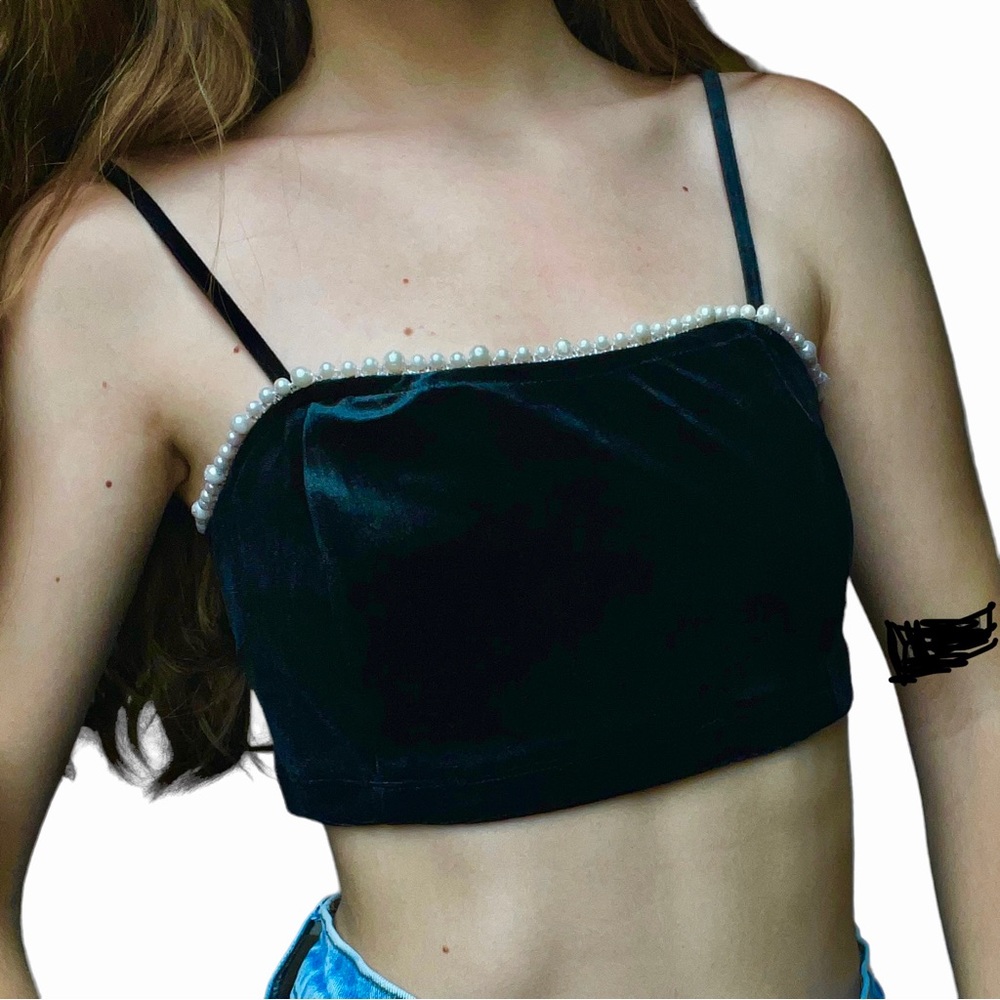 Urban Outfitters Black Velour Faux Pearl Lined Coquette Glam Cropped Tank Top